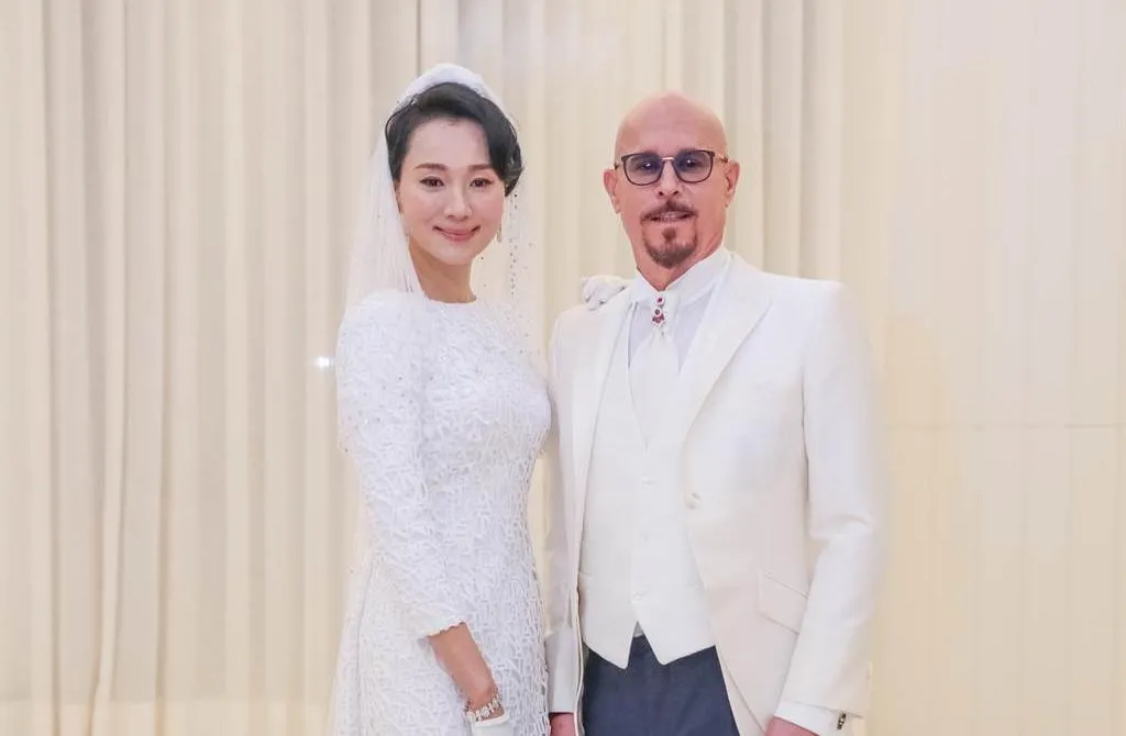 台灣女歌星坣娜（左）2017年嫁猶太裔美籍富商薛智偉，夫妻感情甜蜜幸福。（圖／資料照／中時）
