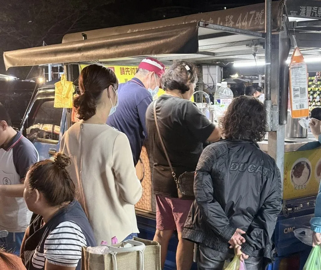 近日網路傳言南崁觀光夜市將歇業，管委會發文闢謠。（圖／翻攝自南崁觀光夜市臉書）