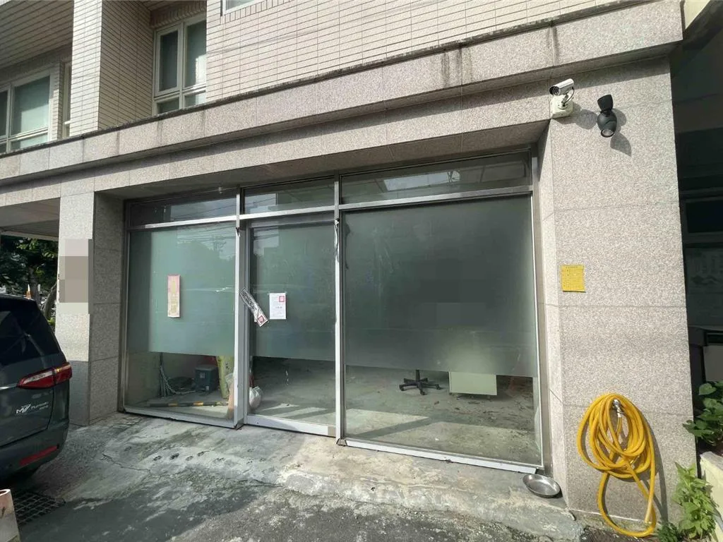 土城區1樓店鋪外觀。（圖／新北分署提供）