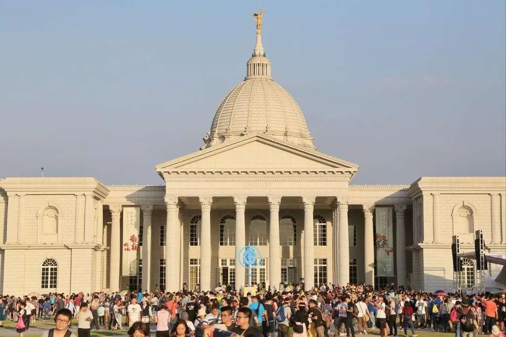 過去眾多訓練家齊聚台南景象。（圖／台南市觀旅局提供）