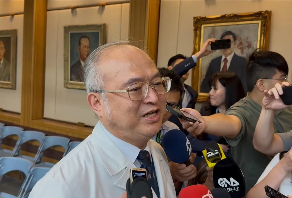 台大醫學院院長吳明賢透露，台大醫院一年接收3、4名醫美失敗後送案例，許多病患一送就是植物人。(圖/報系資料照)