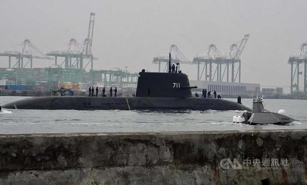 海鯤號海試均未安裝錨機。(圖/中央社)