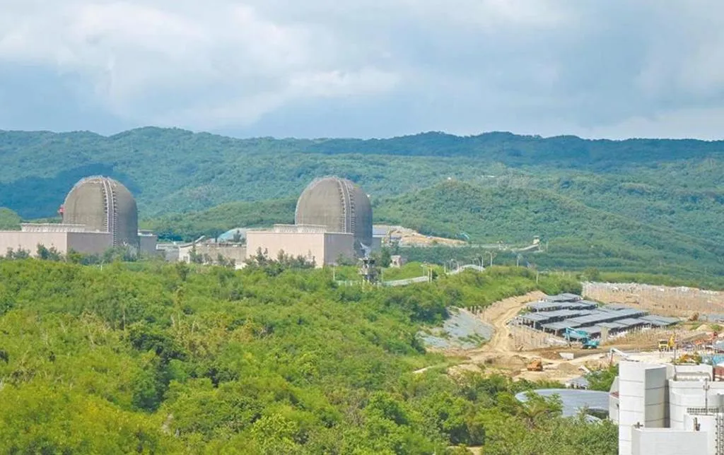 經濟部正式核定台電核電廠現況評估報告，其中，台電核二廠、核三廠評估具備再運轉可行性。（圖/資料照）