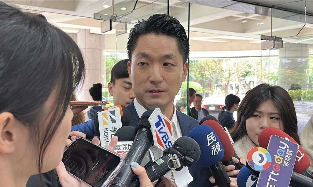 小紅書遭禁引發爭議，台北市長蔣萬安抨擊行政院「反中反到自己變共產黨」。（圖/資料照）