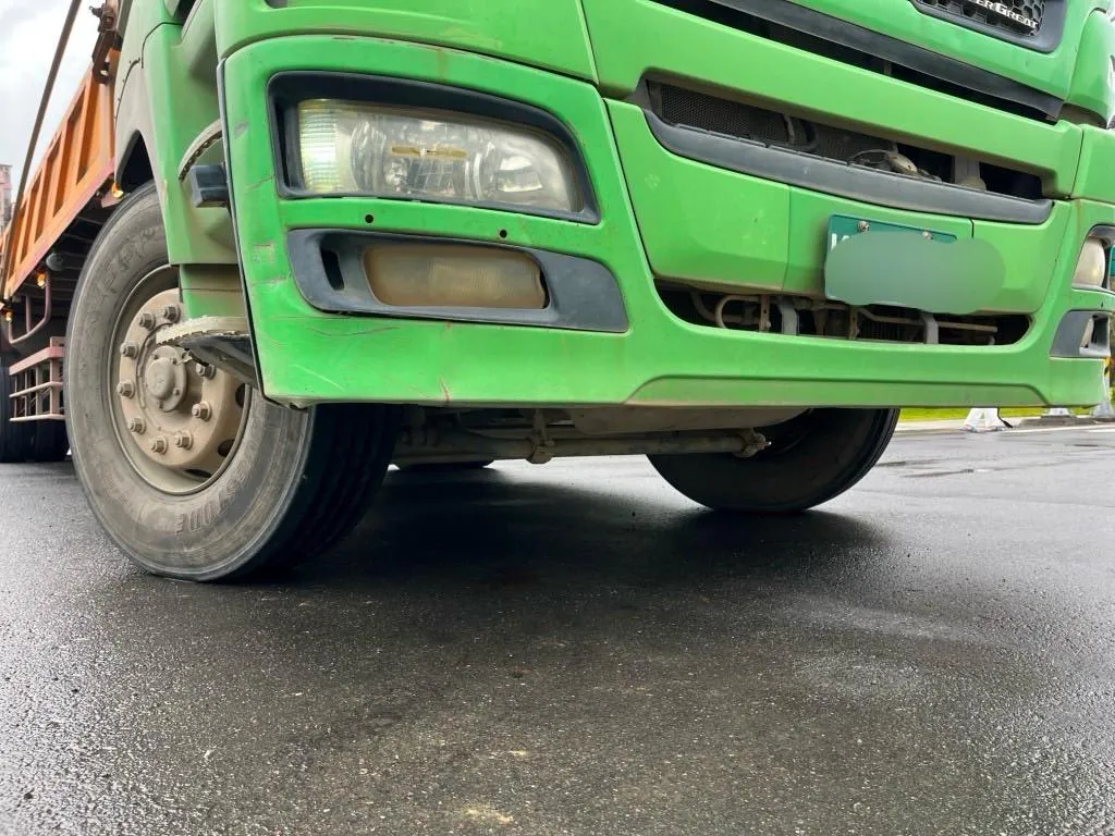 肇事的大車。（圖／警方提供）