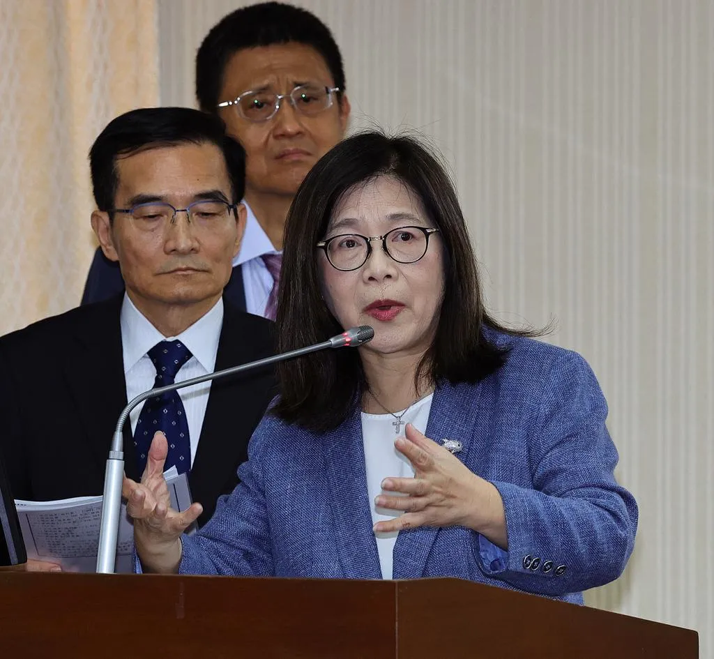 大陸解放軍日前發動突襲軍演,海委會主委管碧玲卻因在演習隔日出席餐敘遭到外界抨擊。(圖/資料照)