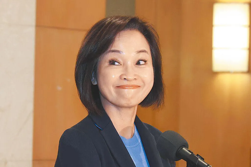 據一份最新網路民調顯示，柯志恩以86%的支持度輾壓賴瑞隆的7%，引發討論。（圖/資料照）