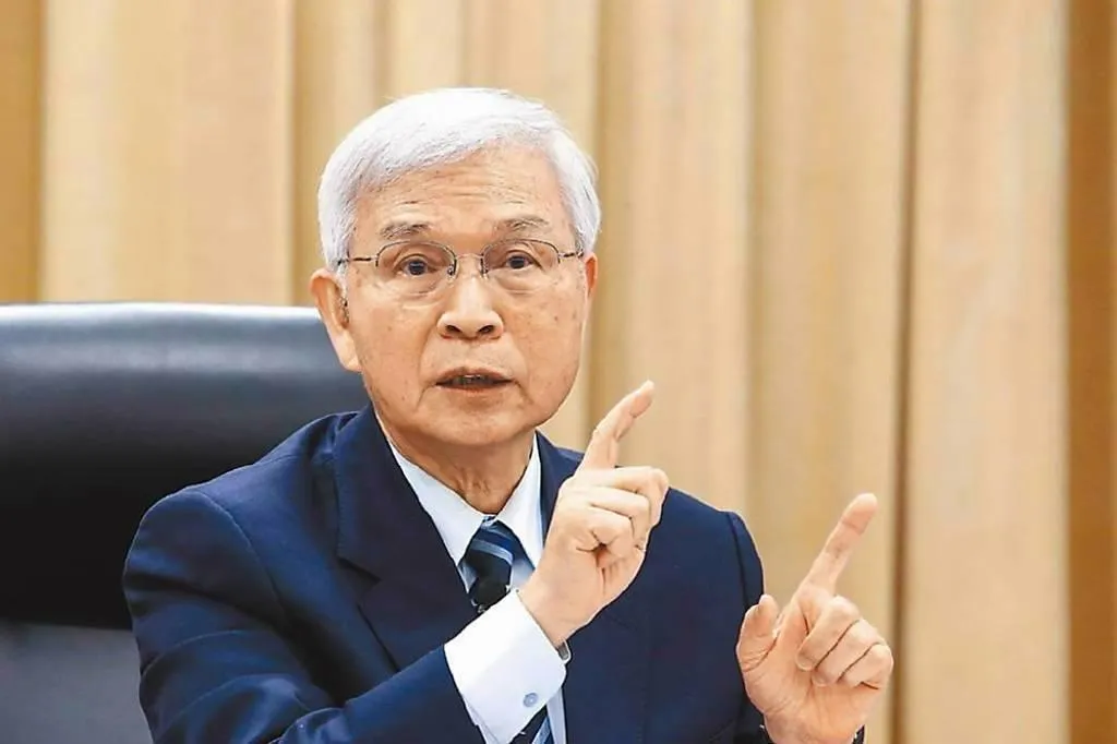 央行總裁楊金龍將赴財委會備詢。（圖/資料照）