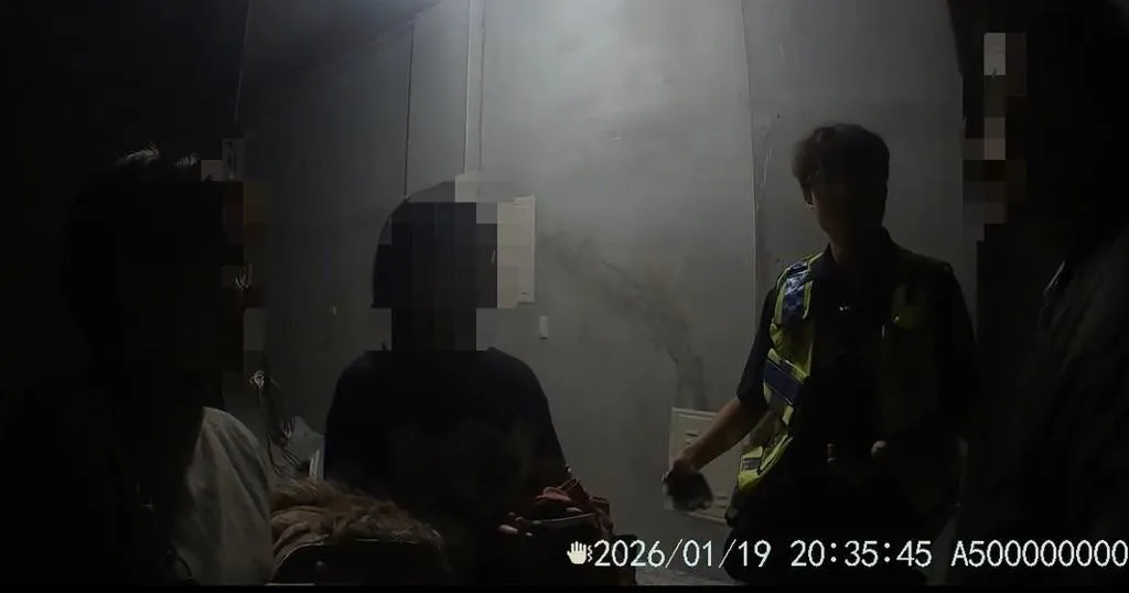 參觀豪宅變「密室逃脫」！南屯夫妻受困電梯20分鐘驚險獲救。（圖／報系資料照）