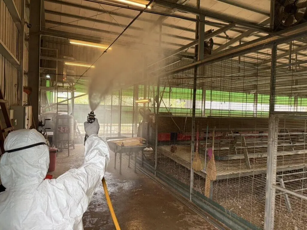 全台禽流感疫情持續升溫,今年截至目前為止已經累積7處確診案場,其中位於台中豐原的豐康蛋雞場疑似有延遲通報的情況。(圖/台中市政府)