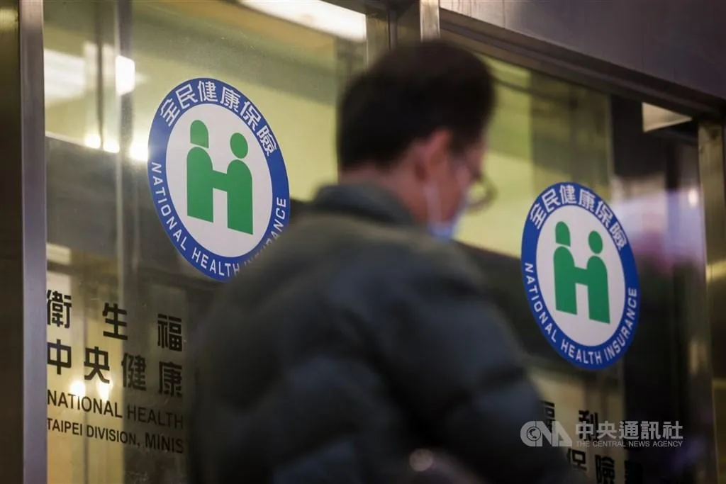 健保署新增「全民健康保險乳癌照護品質提升方案」，收案對象涵蓋所有新診斷或首次復發個案，由診療團隊共同照護、登錄個案照護資料，以建構全國性乳癌照護基準數據。(圖/中央社)