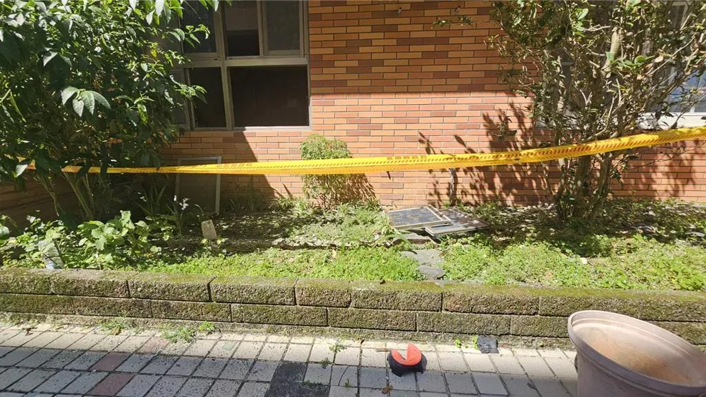 一對洪姓姊弟拆開包裹後被炸傷，警方將追查包裹來源。（圖／民眾提供）