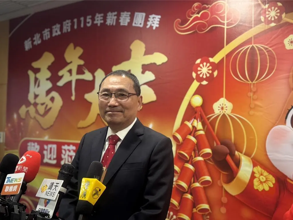 美國總統川普施行關稅政策頻更動，新北市長侯友宜今（23）日表示，已第一時間責成經發局針對受影響的傳統產業與政府介接作為因應。（圖／中時柯毓庭攝）