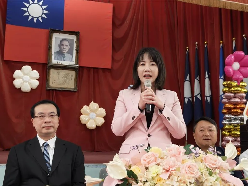 對於家中長輩是否支持參選縣長國民黨立委謝衣鳯回應，沒有家長會願意子女承擔如此的重大責任，但她身為國家栽培的政治人才，獲選民支持，願意承擔。（報系資料照）