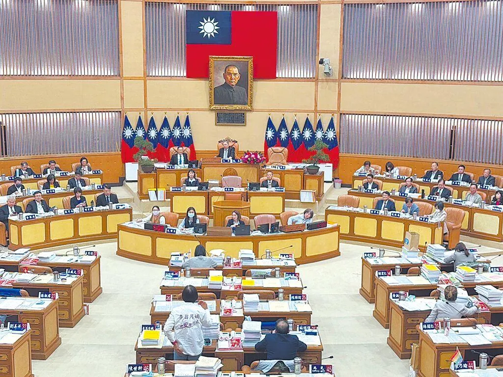 新北市議會。(圖/中時)
