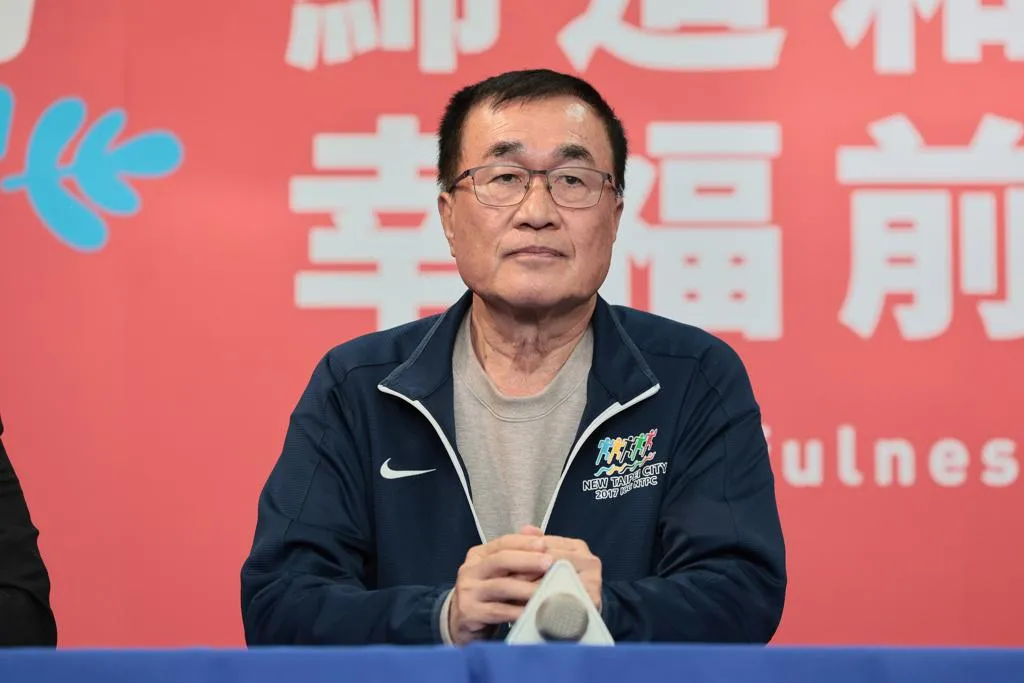 鄧凱勛直言,這種「剛提名就急著抹黑」的操作,恰恰只證明了,綠營真的急到不行。