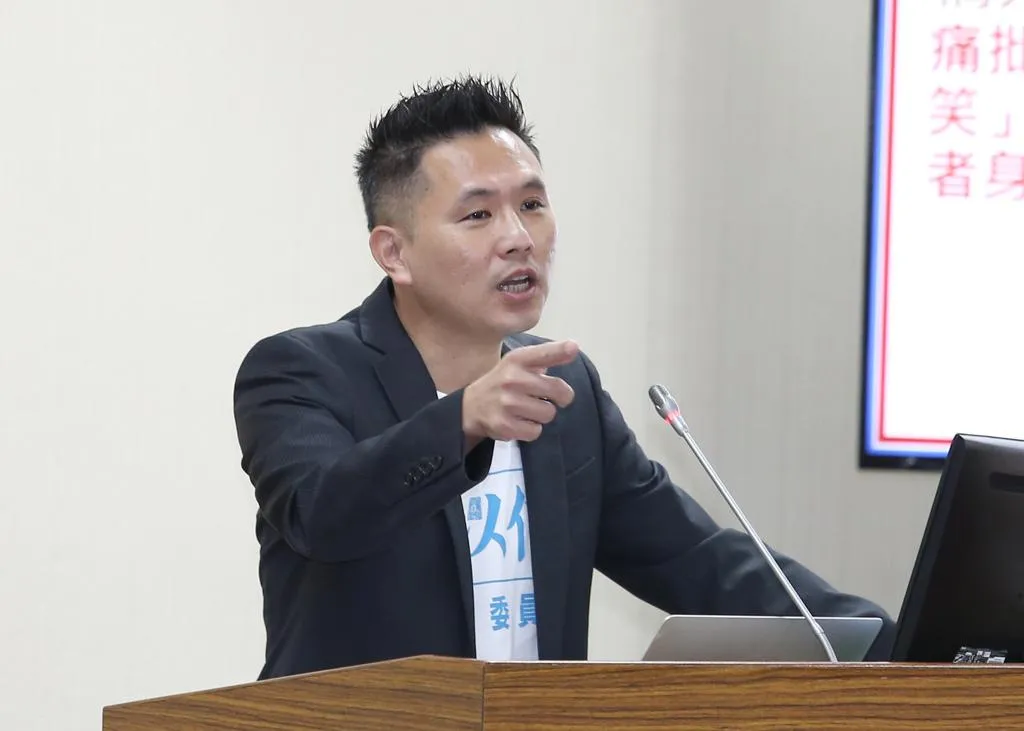 陳以信今日在臉書做出回應，他表示和戴遐齡是馬政府舊識，「我相信她會是擔任基金會執行長的最適合人選」。（圖/資料照）