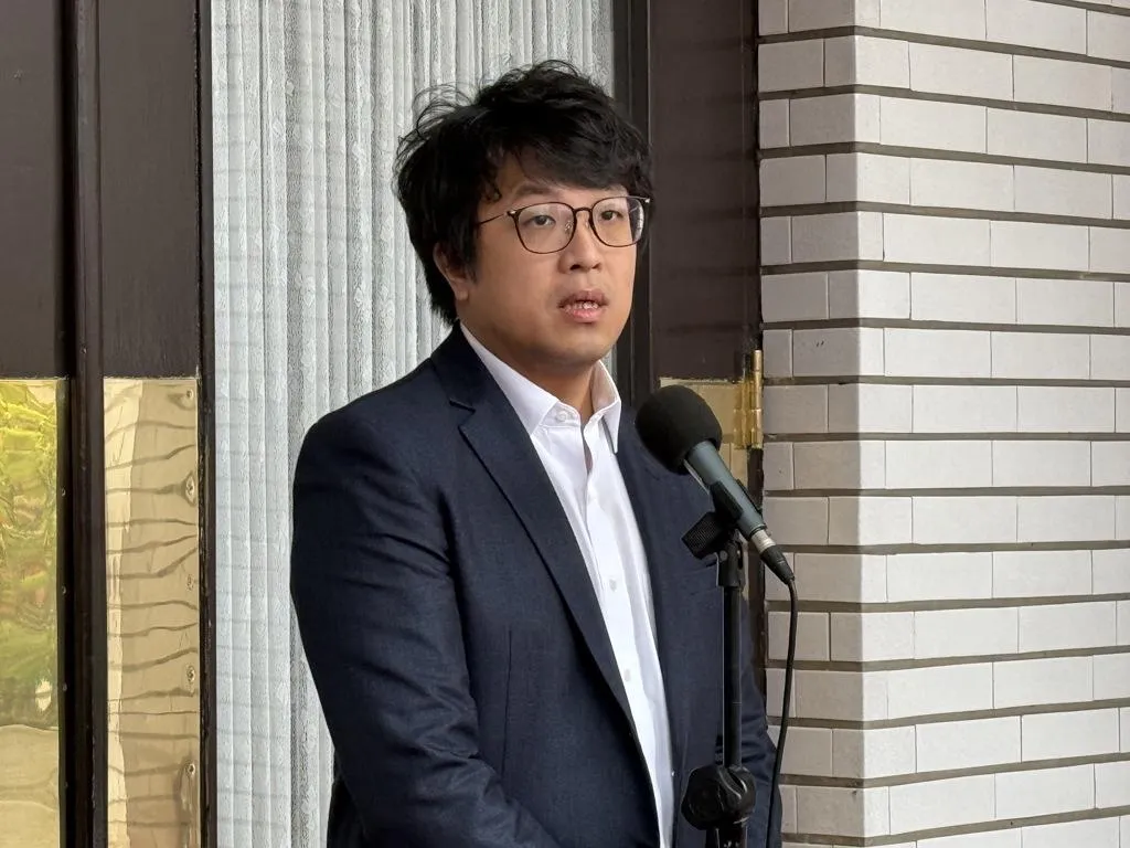 年底九合一選舉民進黨在台北市長布局卡關,近日盛傳將派出不分區立委沈伯洋出戰,沈也表態願意配合黨中央。(圖/資料照)