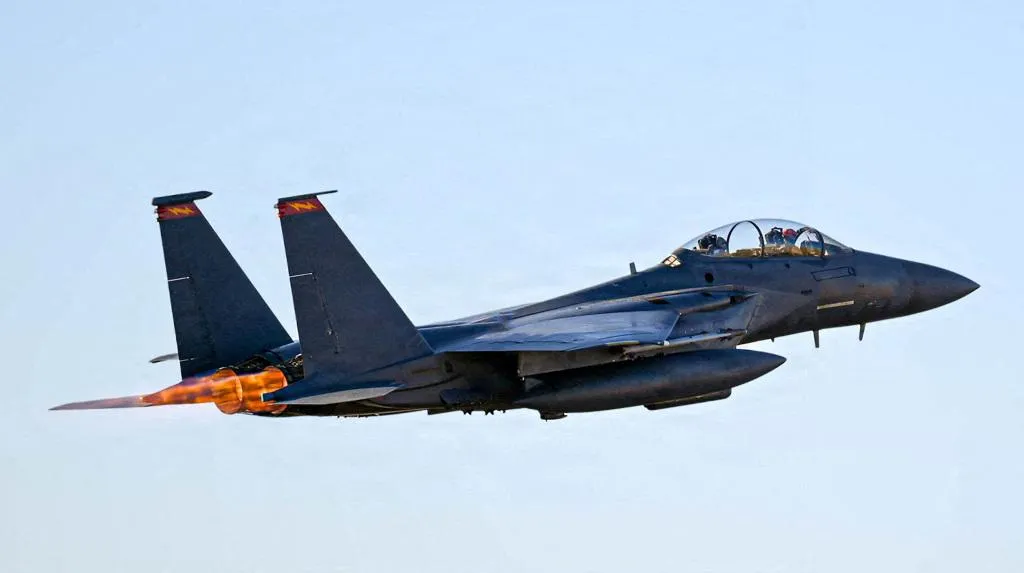 圖為美軍F-15E戰鬥機。（圖/路透社）