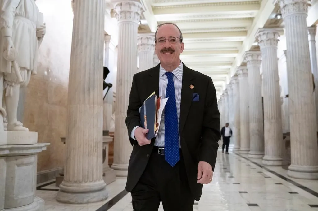 美國前聯邦眾議院外交事務委員會主席恩格爾（Eliot Engel）與世長辭，享壽79歲。（資料圖／美聯社）