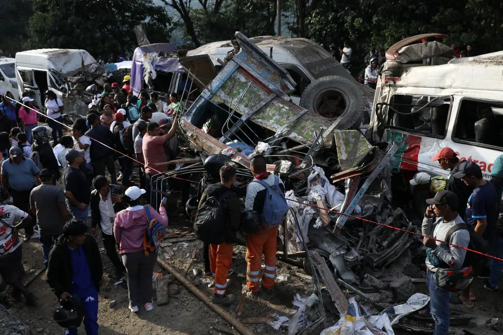 哥倫比亞公路爆炸，當局定調為恐怖攻擊。（圖／美聯社）