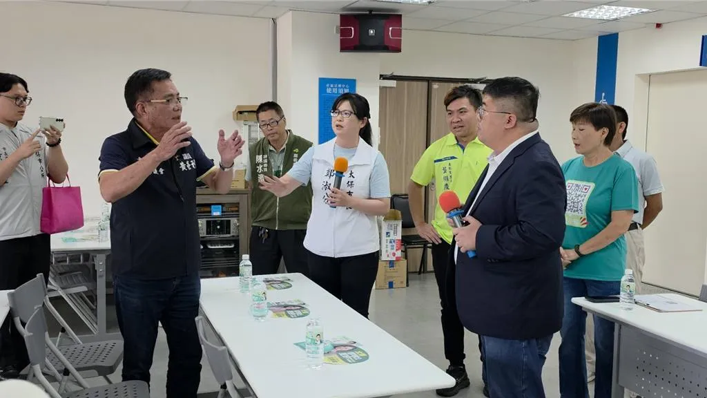 民進黨嘉義縣長參選人、立委蔡易餘也加入戰團對嗆。（報系資料照）