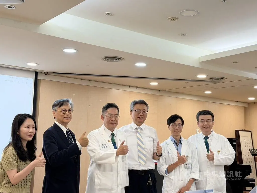 馬偕醫院院長張文瀚指出，利用AI智能，醫療團隊能更精準判斷用藥以及治療到底有沒有效。(圖/馬偕醫院)