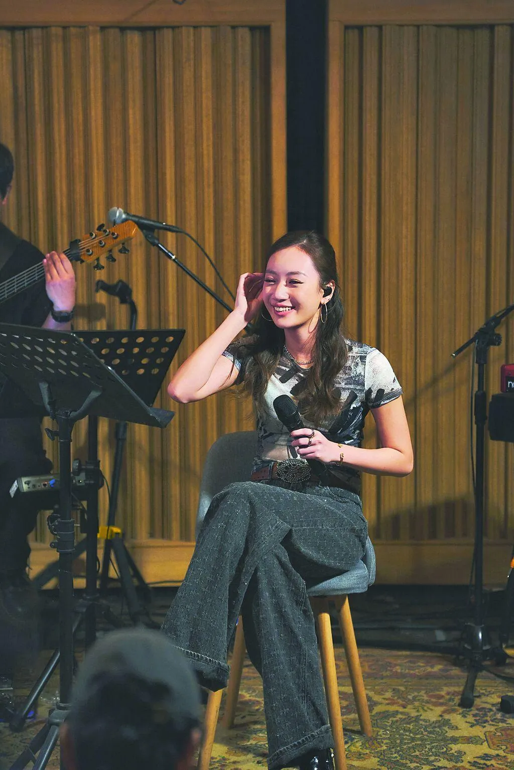 Julia吳卓源22日舉辦《Julia吳卓源：CTRL+S? add to playlist近距離新歌搶聽會》。（圖／&nbsp;華研國際 提供）