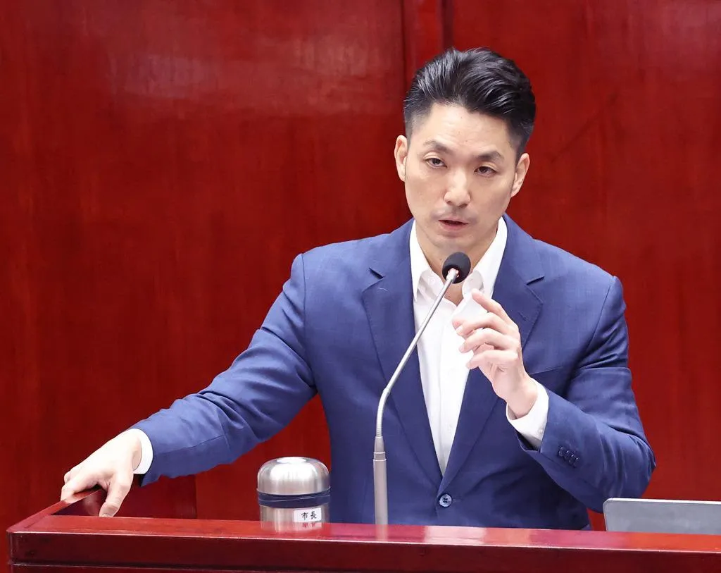 「政客爽」怒批，蔣萬安兒子又不像賴瑞隆兒子跑去打人，也不像徐佳青小孩開後門去軍事管制區東沙島被監察院認定觸法。（圖/資料照）