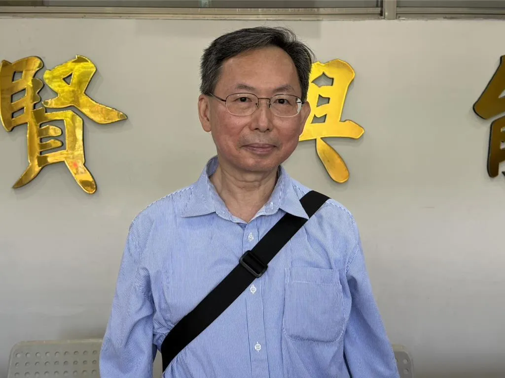 常春藤電訊公司創辦人洪方隆4日登記參選高雄市長選舉。(圖/中時洪浩軒攝)