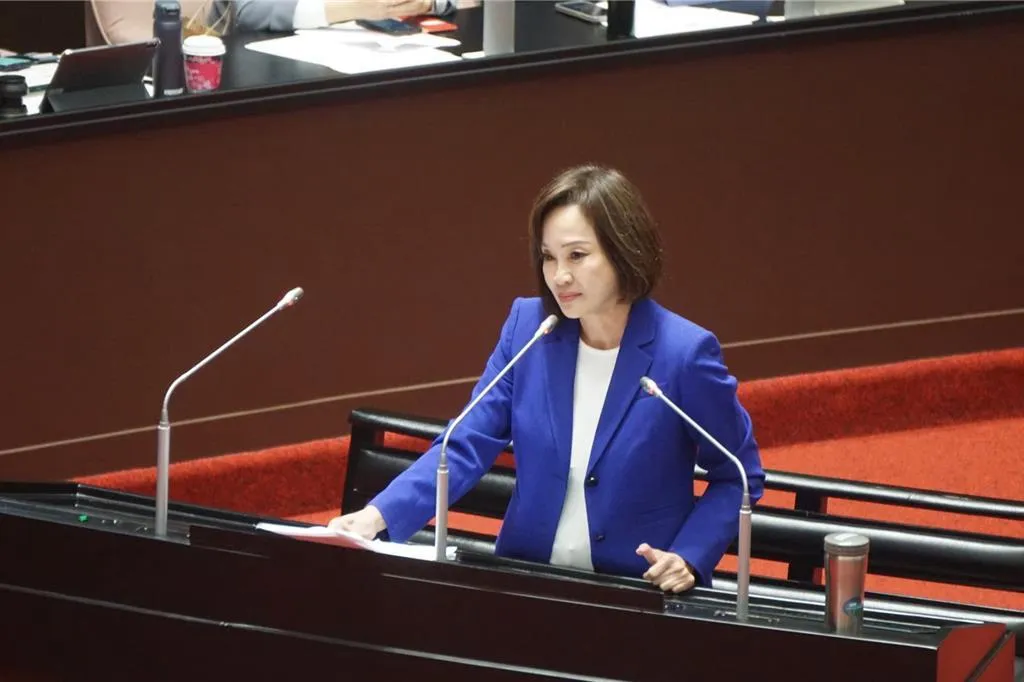 郭正亮肯定柯志恩認真經營地方的態度,認為她過去四年的扎根工作已獲得高雄市民的認可。(圖/資料照)