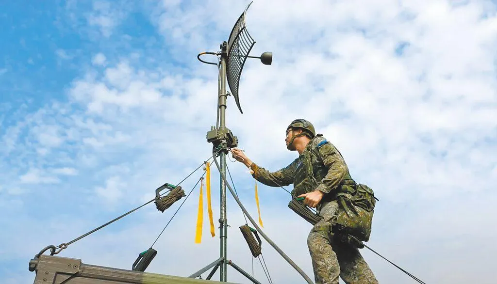 兩岸諜報戰愈演愈烈，圖為資通電軍指揮部人才招募宣傳影片。（圖取自國軍人才招募中心）