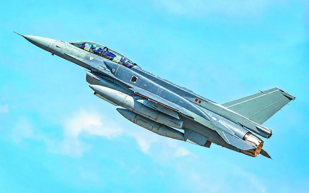 台灣對美軍購F-16V(blk70)戰機,首批2架預計2日抵達台東志航基地(國防部計畫處提供)