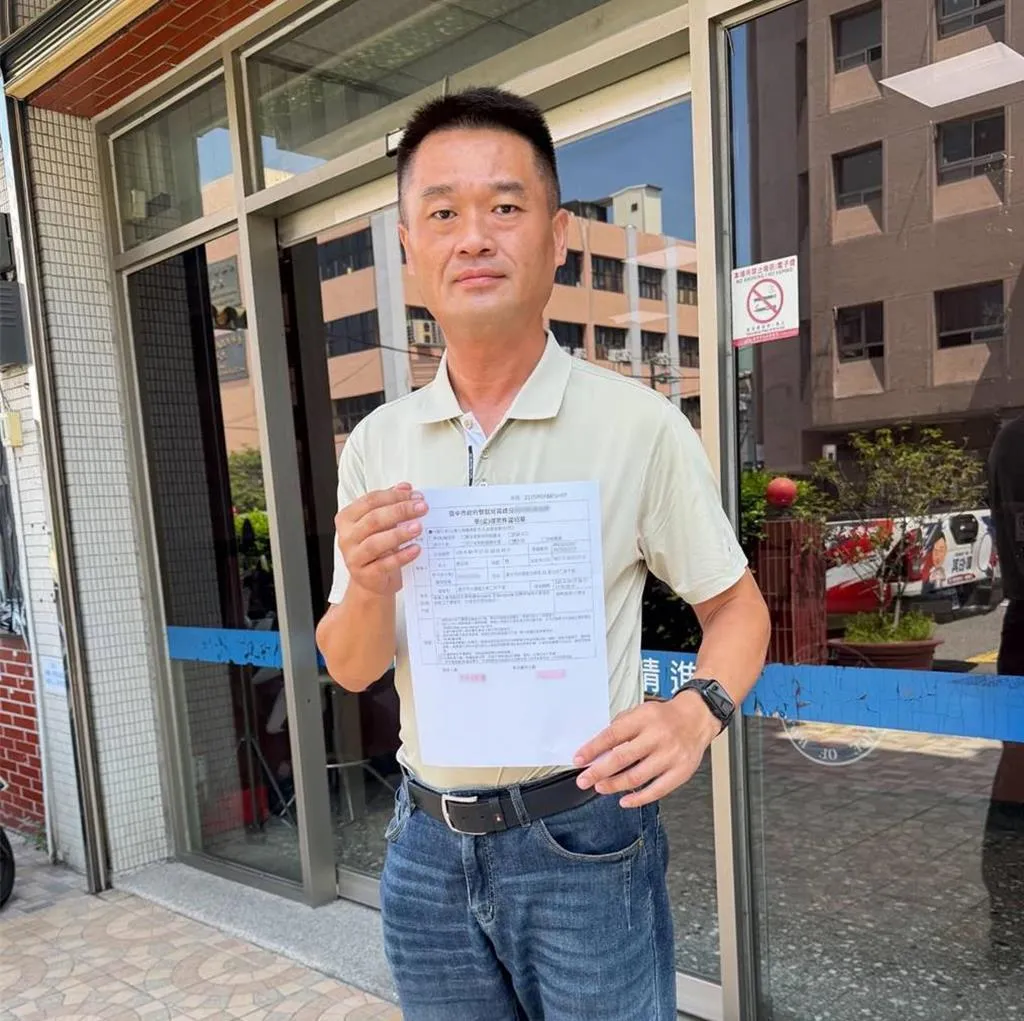 鄭伯其。（圖／翻攝鄭伯其臉書）