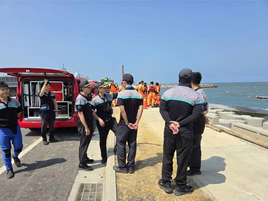 彰化8旬翁肉粽角捕魚失聯,搜救單位出動。(圖/民眾提供)