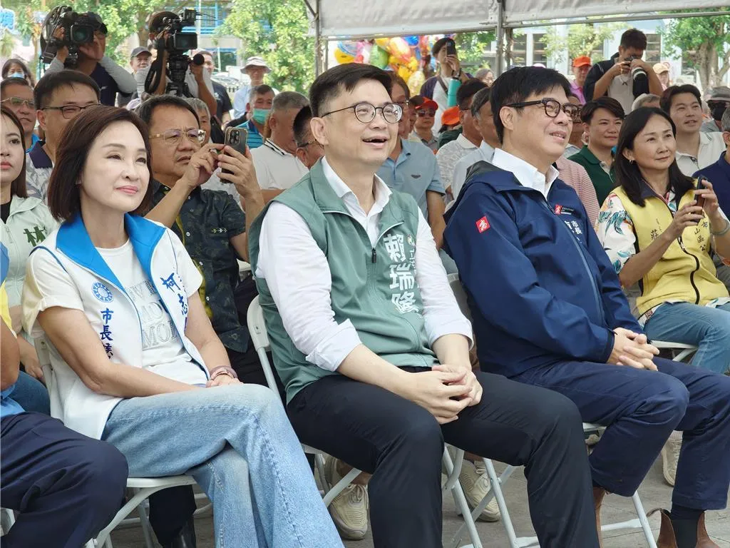 柯志恩、賴瑞隆26日在旗山活動中同台。（中時任義宇攝）