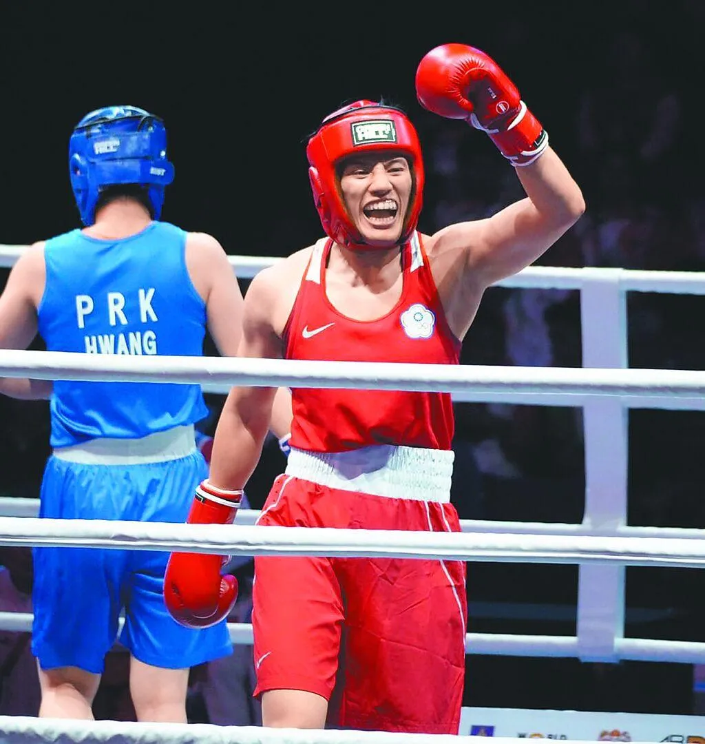 陳念琴（右）在2026名古屋亞運拳擊女子65公斤級晉級4強，確定有獎牌。（資料照／中華民國拳擊協會提供）