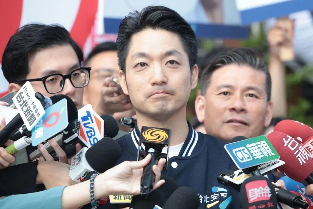 《聯合報》今日公布的最新台北市長選情民調,民進黨候選人沈伯洋以45%的支持度,小幅領先現任市長蔣萬安的41%。(圖/資料照)
