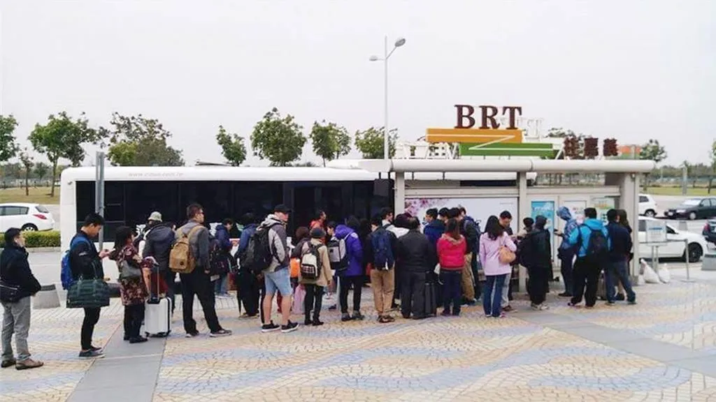 嘉義市區的公車捷運（BRT）接駁服務。（圖／嘉義客運）