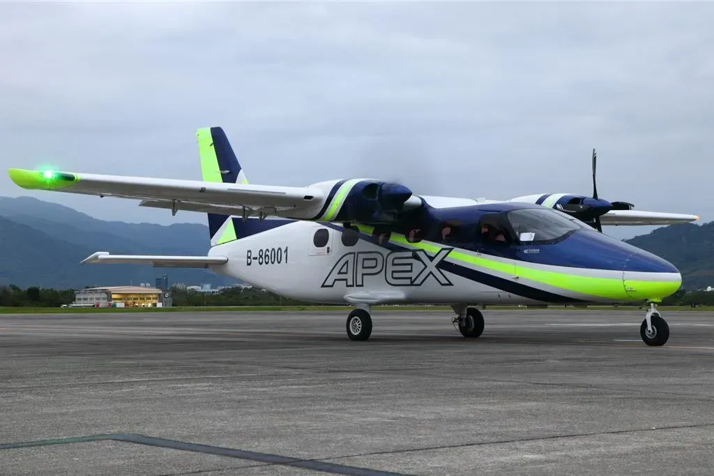 離島年約300件空中轉診後送至台灣就醫個案,近日卻發生空中轉診平台系統當機,1名癌症患者延誤1.5小時才送抵高雄。(示意圖/金門縣政府提供)