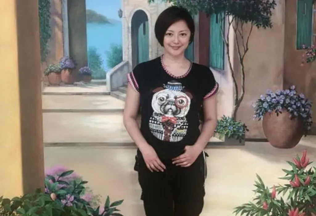 傅天穎近年淡出演藝圈，當房仲已經3年。（圖／翻攝傅天穎 臉書）