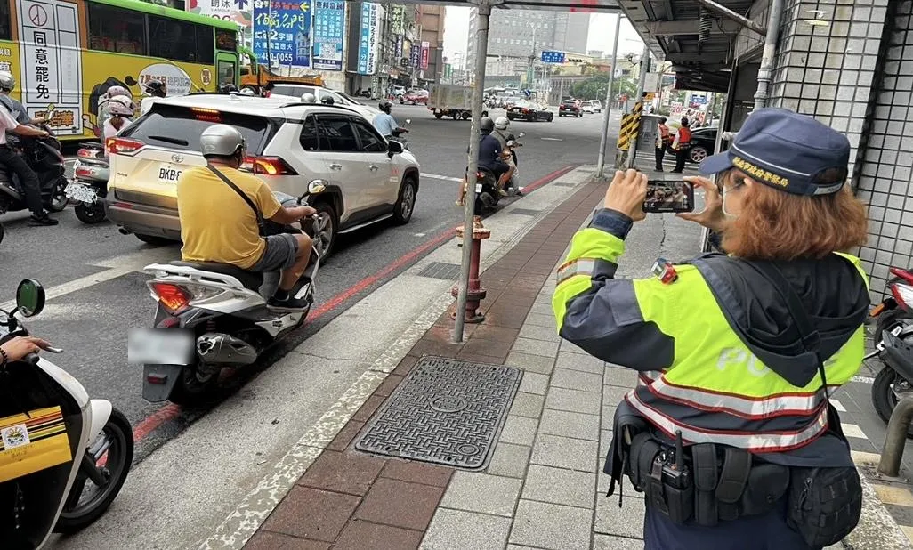 土城警方透過AI交通科技輔助執法降低事故發生率。（圖／翻攝畫面）
