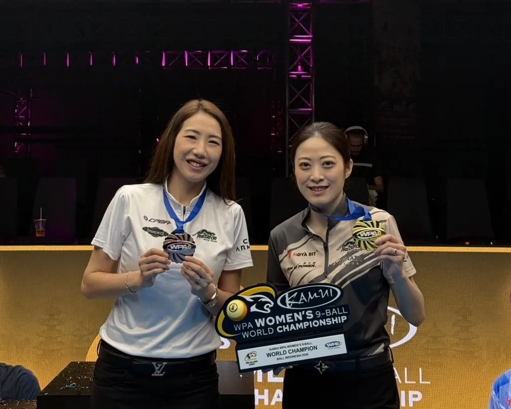 我國撞球選手周婕妤(右)勇奪2026年世界女子花式撞球錦標賽金牌，魏子茜選手(左)奪得銅牌。（圖／運動部提供）