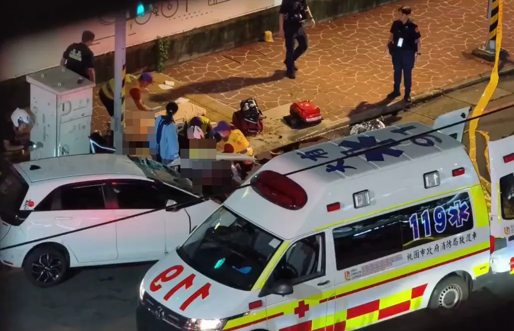 桃園經國路發生警匪追逐。（圖／讀者張先生提供）