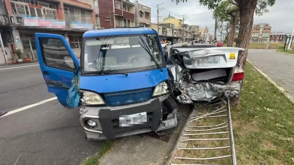 台南市南區1日爆發警匪追逐。(圖/翻攝畫面)