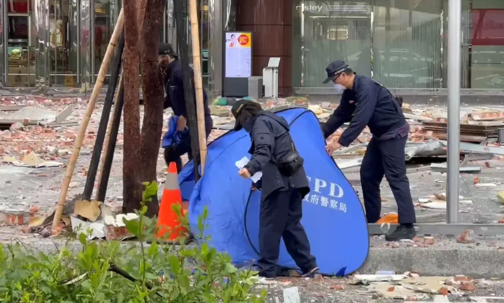 台中新光三越氣爆釀多人死傷。(圖/中天新聞)