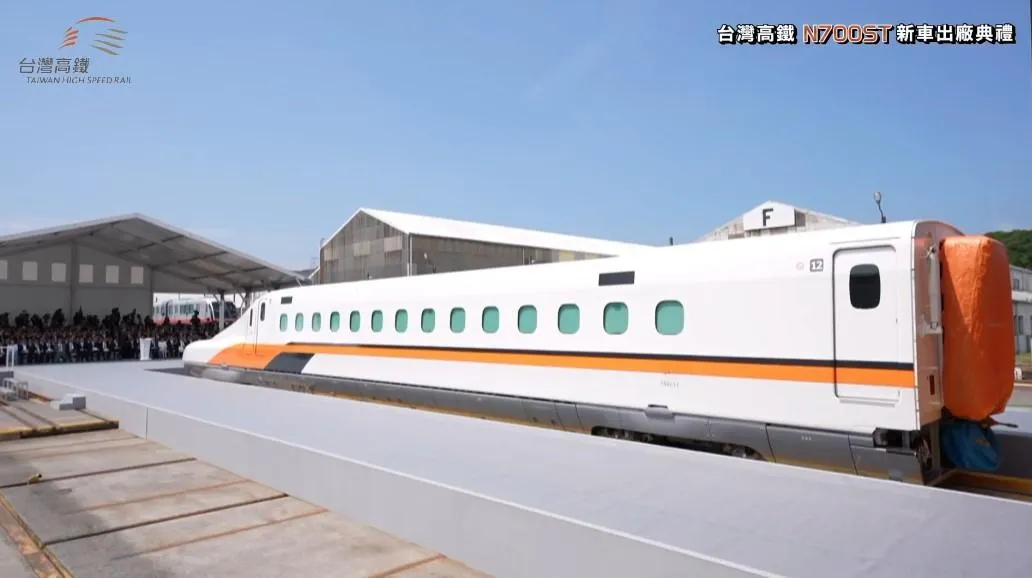 新世代列車N700ST以日本東海道新幹線最新車型N700S為參考車型,依據台灣需求打造,具有輕量化、高性能、節能、舒適等優點。(圖/翻攝自台灣高鐵臉書)