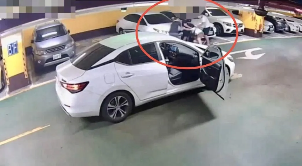被害人在信義區停車場遭擄走。（圖／翻攝畫面）