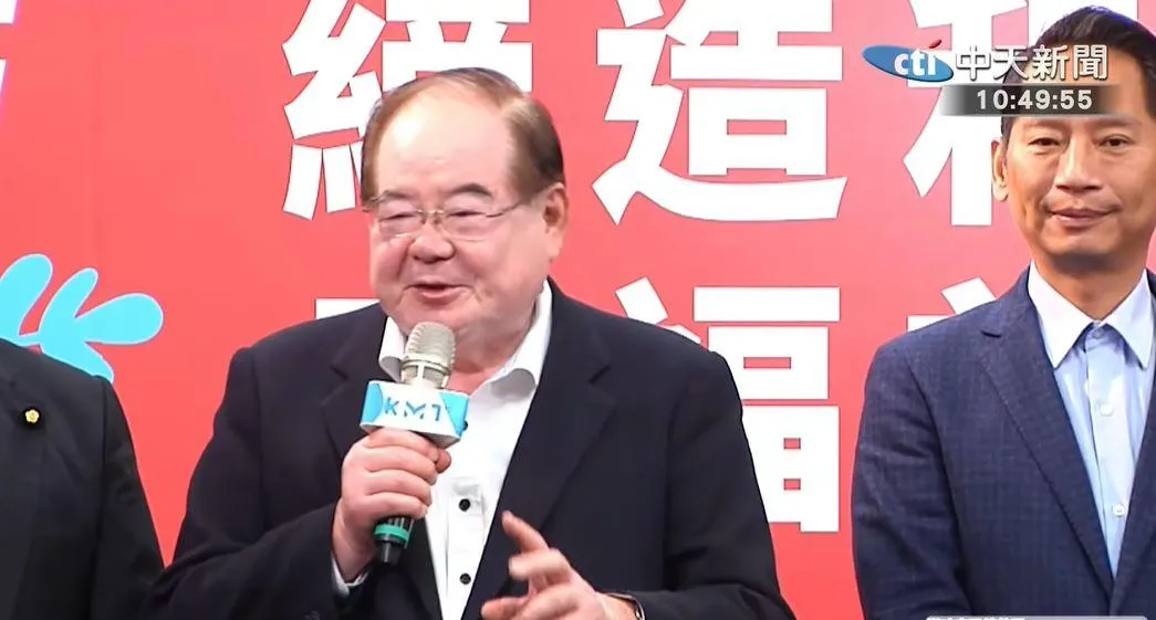 李乾龍證實，藍白合會前會在下週一（3月2日）召開。（圖／中天新聞）