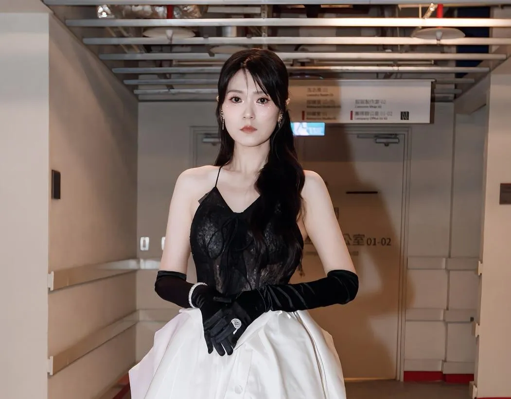 金曲歌后曹雅雯長期遭劉姓女粉絲跟蹤騷擾，嚇得不敢出門。（圖／翻攝自Facebook@曹雅雯）